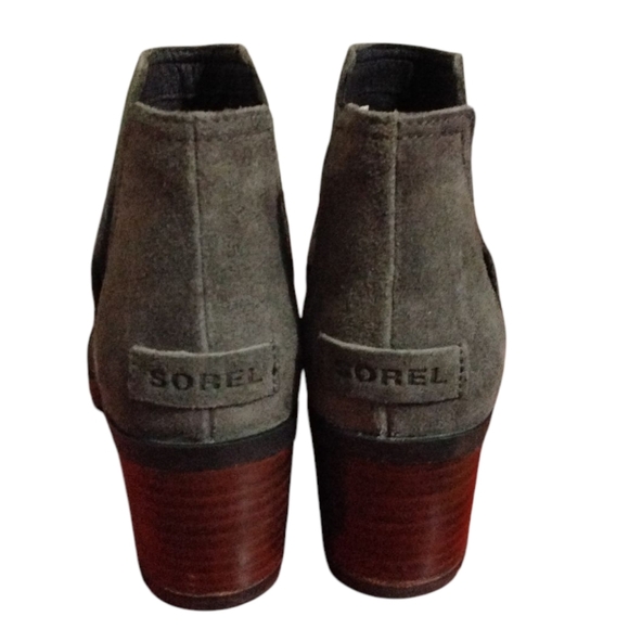 Sorel Black Ankle Booties with Textured Finish - Picture 7 of 11